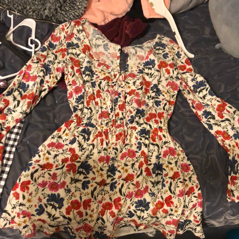 Romper - Picture 4 of 4